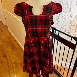 Hearts & Roses Red and Black Plaid Dress, tulle skirt lining size 14